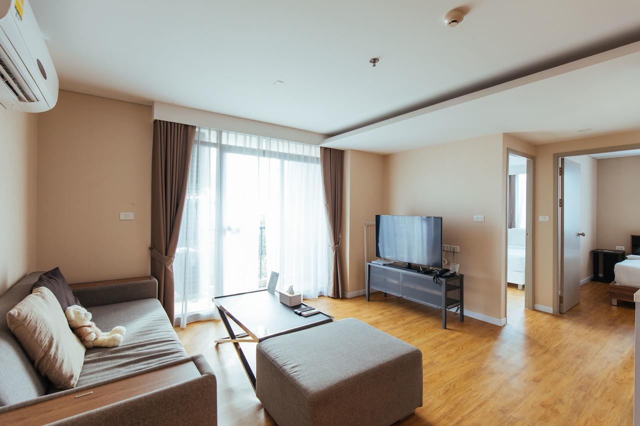 Roomme Hospitality Nang Linchee Branch Бангкок Екстер'єр фото