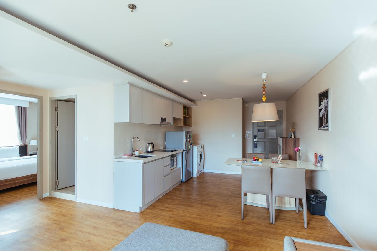 Roomme Hospitality Nang Linchee Branch Бангкок Екстер'єр фото